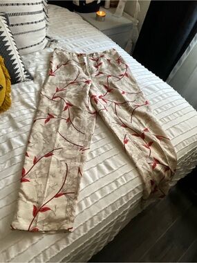 Valerie Stevens Beige Pants with Red Floral Vine